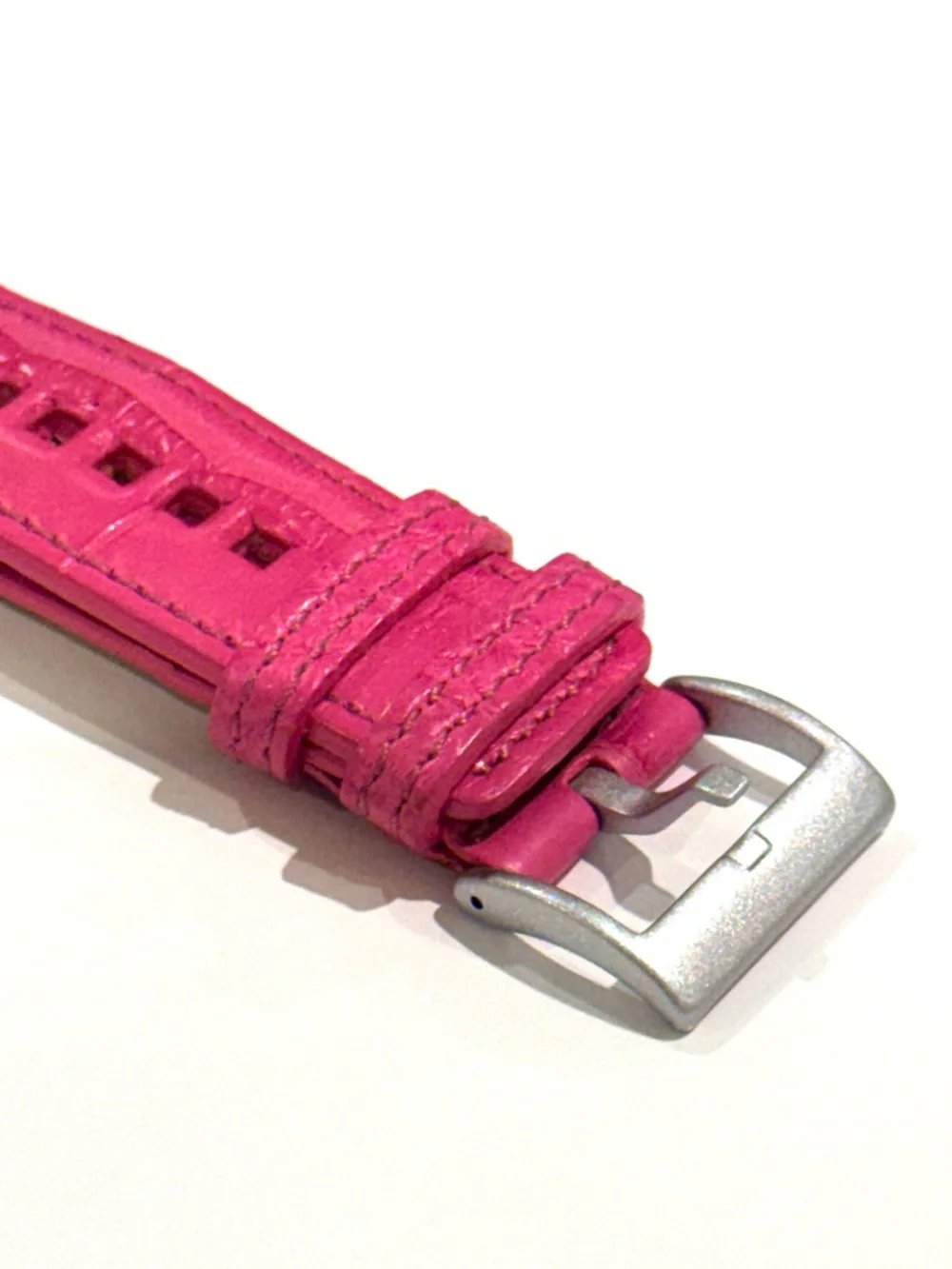 Abas genuine alligator